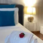 Alojamento de Acomodação e Pequeno-almoço Con Vasca Idromassaggio 4*