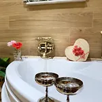 Con Vasca Idromassaggio Bed & Breakfast
