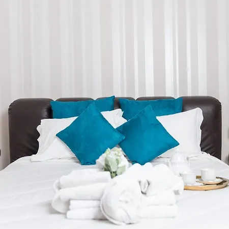 Suite Room Bed & Breakfast *