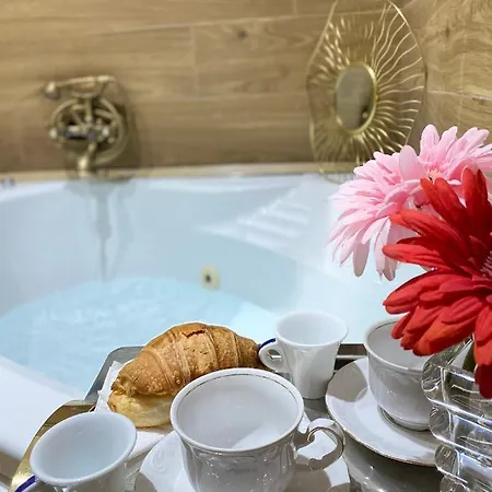 فندق مبيت وإفطار Con Vasca Idromassaggio 4*