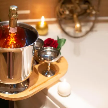 فندق مبيت وإفطار Con Vasca Idromassaggio