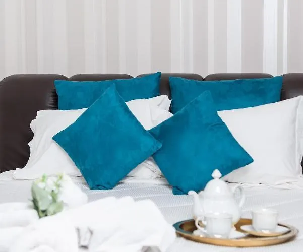 Con Vasca Idromassaggio Couette-café 4*